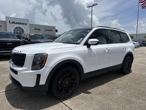 White Pearl 2022 Kia Telluride EX