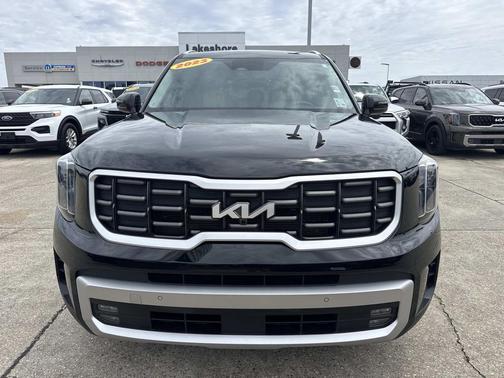 Ebony Black 2023 Kia Telluride SX