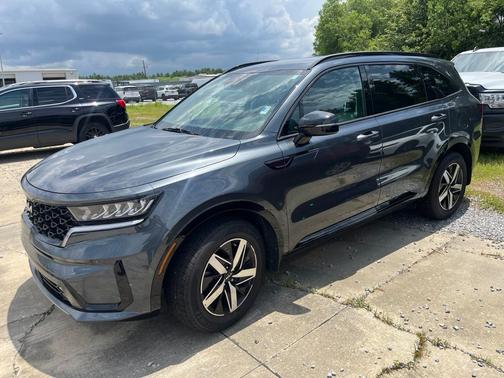 Grey 2023 Kia Sorento EX