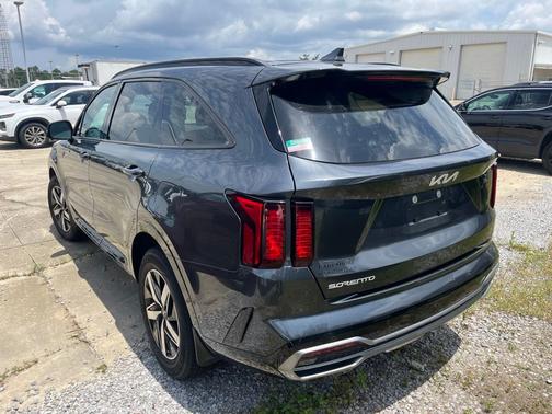 Grey 2023 Kia Sorento EX