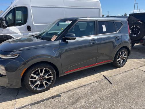 Gray 2022 Kia Soul Turbo