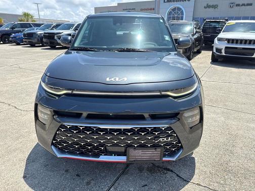 Gray 2022 Kia Soul Turbo