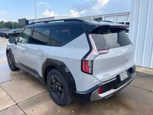 Ebony Black 2026 Kia EV9 GT-Line