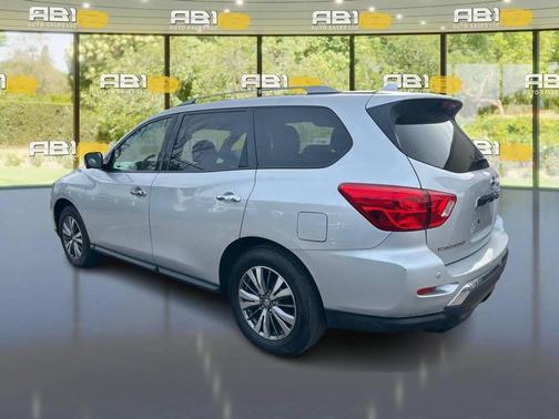 Brilliant Silver Metallic 2020 Nissan Pathfinder SL 4WD