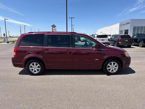 Deep Crimson Crystal Pearl 2008 Chrysler Town & Country Touring