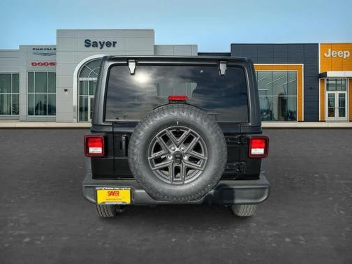 Black Clearcoat 2026 Jeep Wrangler Sport
