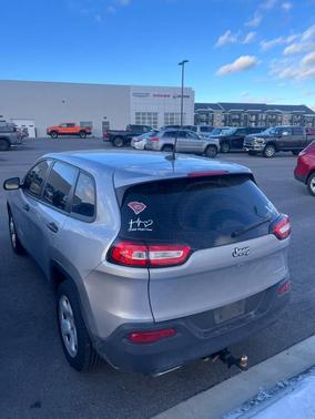 2016 Jeep Cherokee Sport