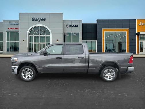 Granite Crystal Clearcoat Metallic 2026 RAM 1500 Big Horn/Lone Star