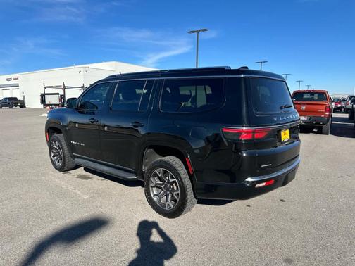 2023 Jeep Wagoneer Series III