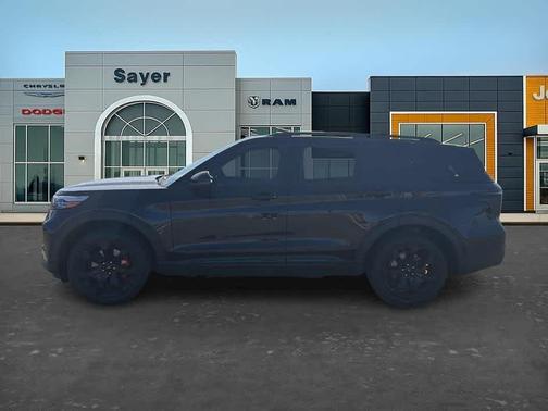 Agate Black 2023 Ford Explorer ST