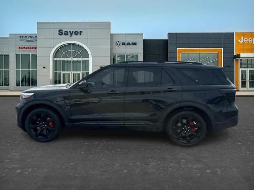 Agate Black 2023 Ford Explorer ST
