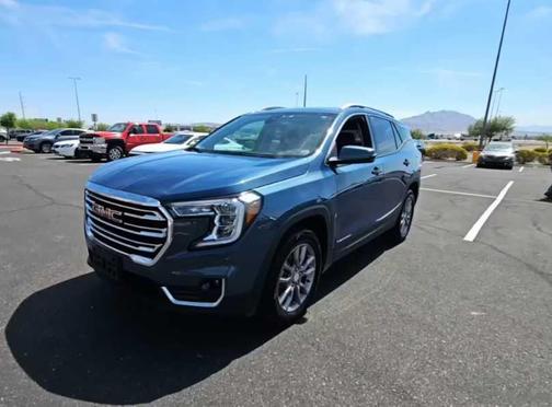 Metallic 2024 GMC Terrain SLT