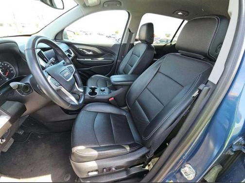 Metallic 2024 GMC Terrain SLT
