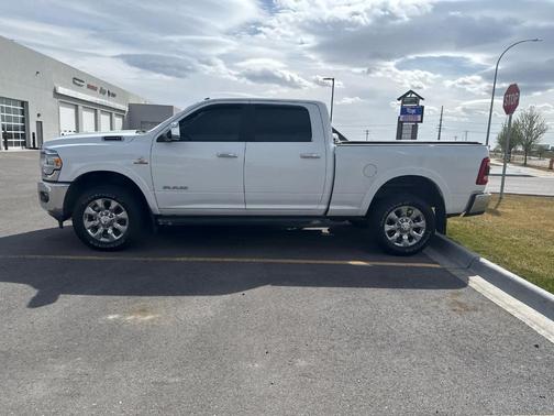 Bright White Clearcoat 2020 RAM 2500 Laramie