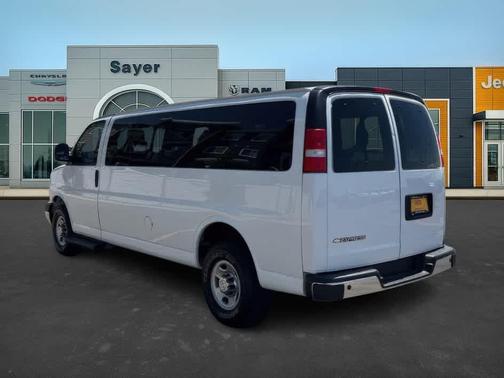 2021 Chevrolet Express 3500 LT