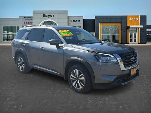 Gun Metallic 2024 Nissan Pathfinder SL