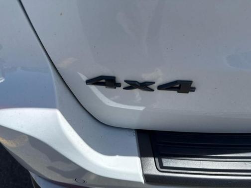 Bright White Clearcoat 2019 Jeep Grand Cherokee Altitude