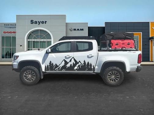 Summit White 2022 Chevrolet Colorado ZR2