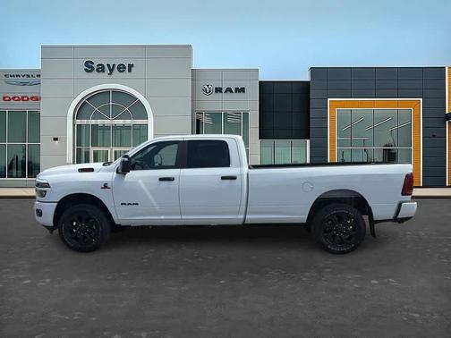 Bright White Clearcoat 2026 RAM 3500 Big Horn
