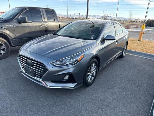 2018 Hyundai SONATA SE