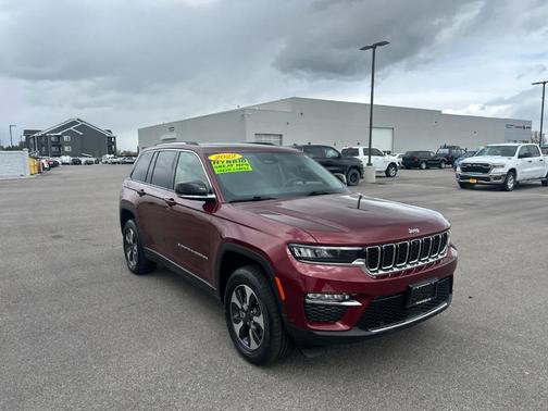 2022 Jeep Grand Cherokee 4xe Base