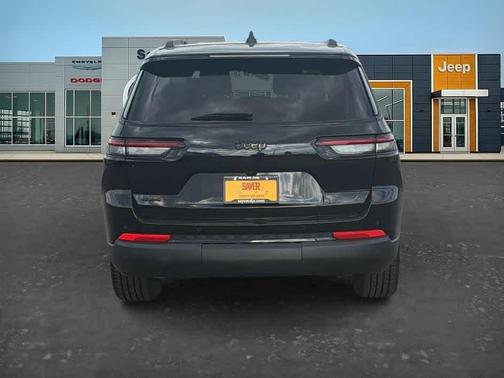 Diamond Black 2025 Jeep Grand Cherokee L Laredo