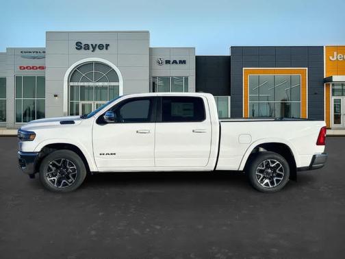 Bright White Clearcoat 2026 RAM 1500 Laramie
