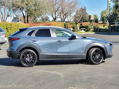 2025 Mazda CX-30 2.5 S Carbon Edition
