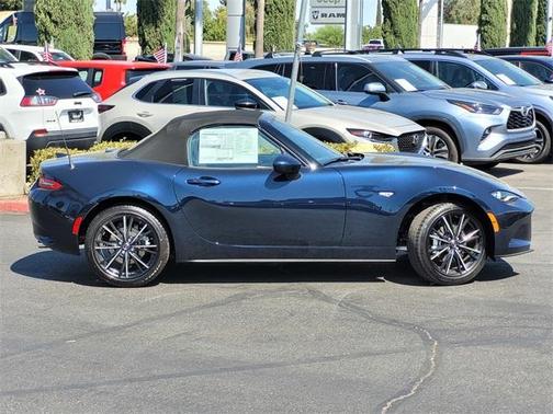 2025 Mazda MX-5 Miata Grand Touring