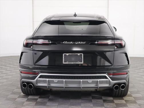 2020 Lamborghini Urus Base