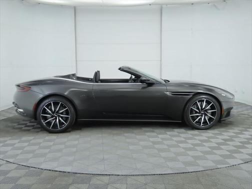 2020 Aston Martin DB11 Volante
