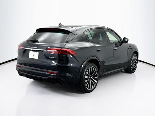 2023 Maserati Grecale Modena