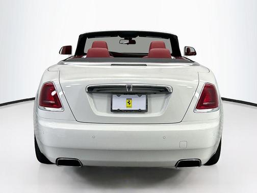 2017 Rolls-Royce Dawn 