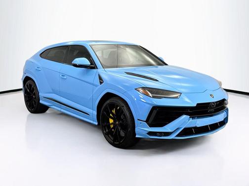 2024 Lamborghini Urus S