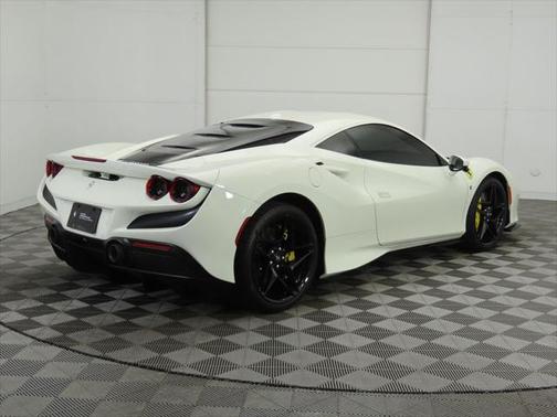 2022 Ferrari F8 Tributo Base