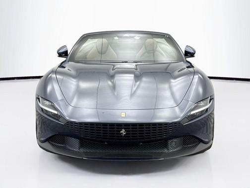 2025 Ferrari Roma Spider Base