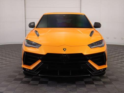 2024 Lamborghini Urus Performante
