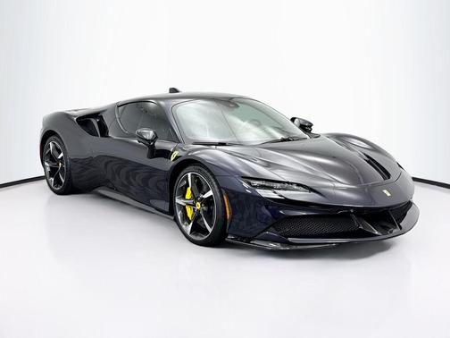 2023 Ferrari SF90 Stradale Base