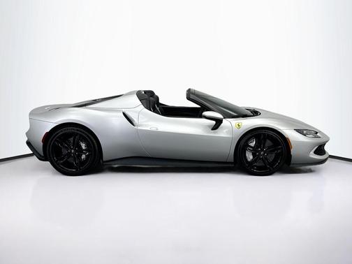 2024 Ferrari 296 GTS Base