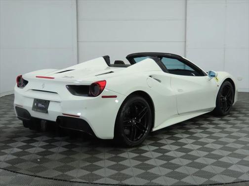 2018 Ferrari 488 Spider Base