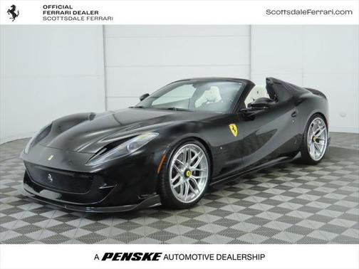 2023 Ferrari 812 GTS Base