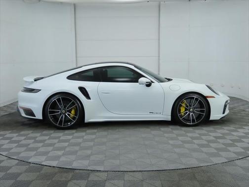 2022 Porsche 911 Turbo S