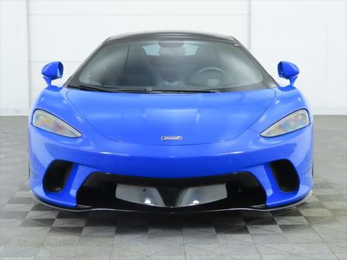 2023 McLaren GT Base