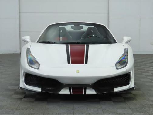 2020 Ferrari 488 Pista Base