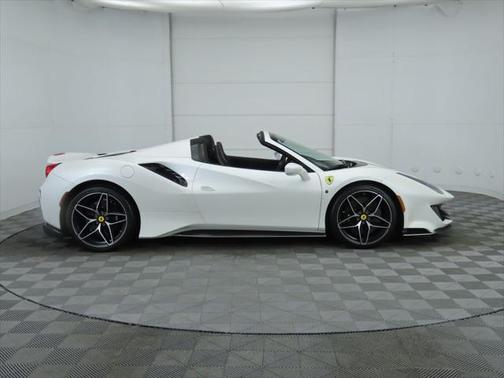 2020 Ferrari 488 Pista Base