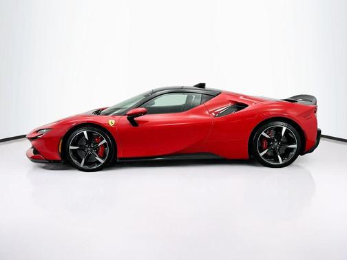 2022 Ferrari SF90 Stradale Base