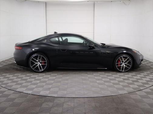 2024 Maserati GranTurismo Trofeo