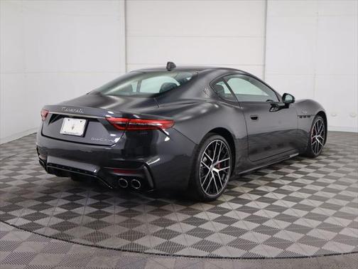 2024 Maserati GranTurismo Trofeo