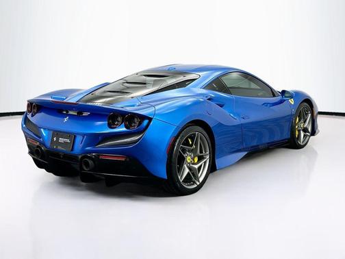 2021 Ferrari F8 Tributo Base