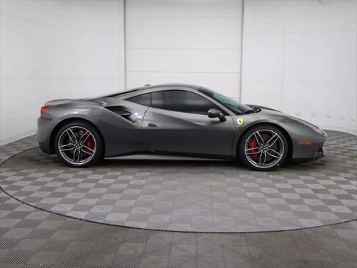 2019 Ferrari 488 GTB Base